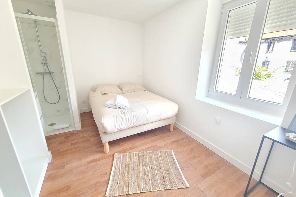 Appartement entier, Le Poulorio 4 - T2 - Proche Gare in Lorient, Côte des Mégalithes