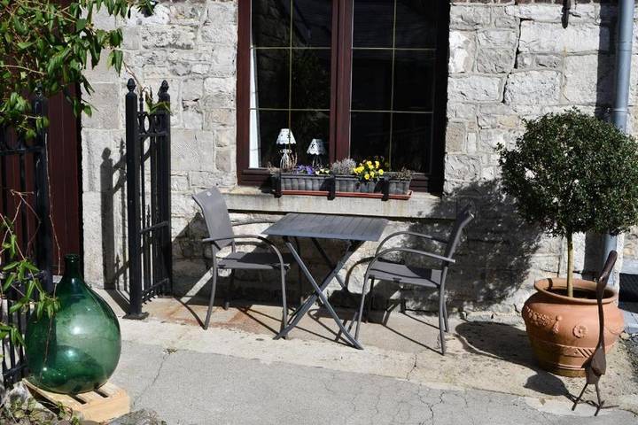 Gîte pour 2 personnes, avec terrasse dans Sy - 2