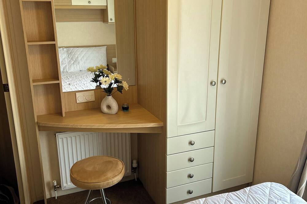 Lovely 3 bed caravan with a home feel ❤️ **Prices: per person, per night** in St Osyth, Essex