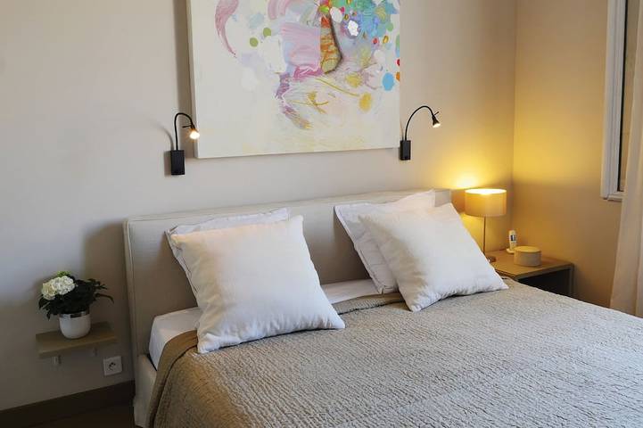 Location de vacances pour 4 personnes, avec piscine ainsi que balcon et jardin à Calvisson - 4