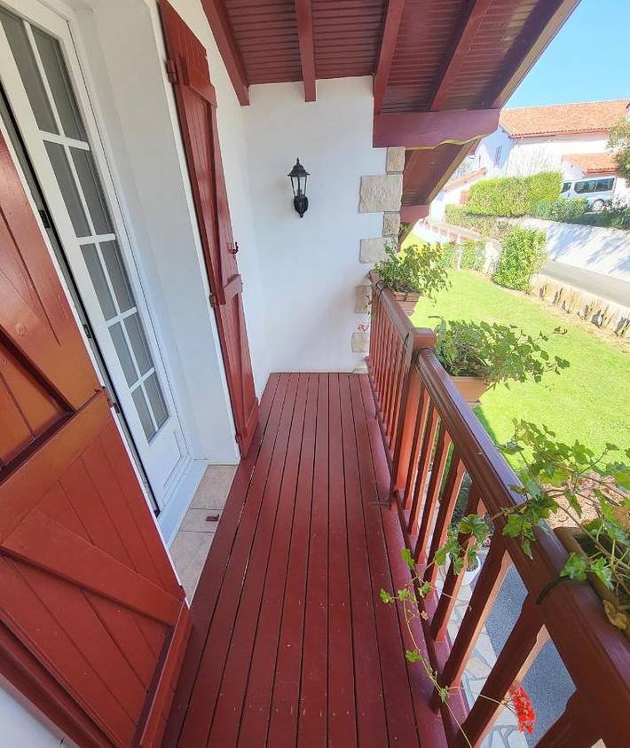 Gîte pour 4 personnes, avec vue ainsi que jardin et balcon à Hasparren - 2