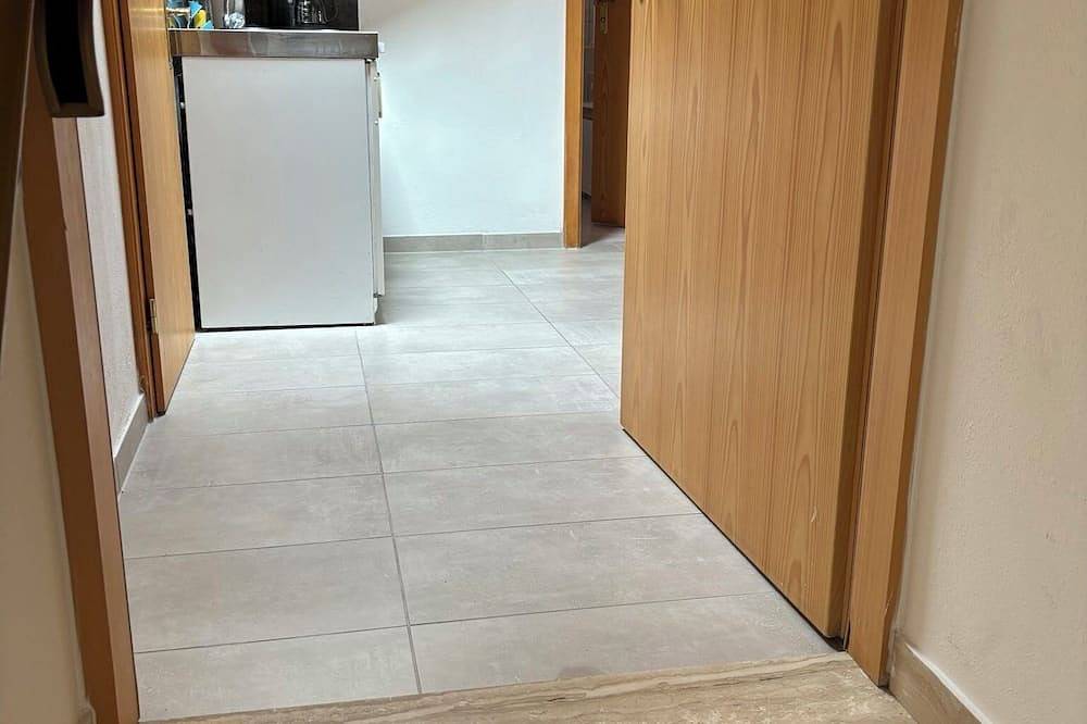 Ganze Wohnung, Ferienwohnung 65m², Balkon, 1 Schlafzimmer, Wohn/Schlafzimmer, W-Lan in Frasdorf, Chiemsee