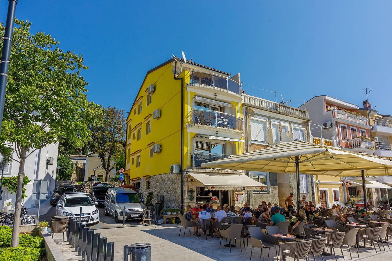 Ganze Wohnung, Direkt an der Promenade und kostenlose Ausflüge in Selce, Primorje-Gorski Kotar