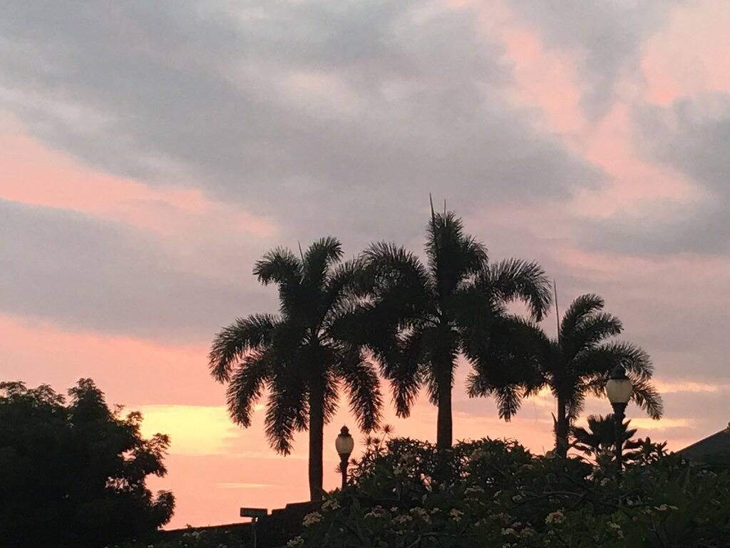 Wohnanlage befindet sich in unmittelbarer Nähe zum Strand in Komohana Kai, Alii Kai