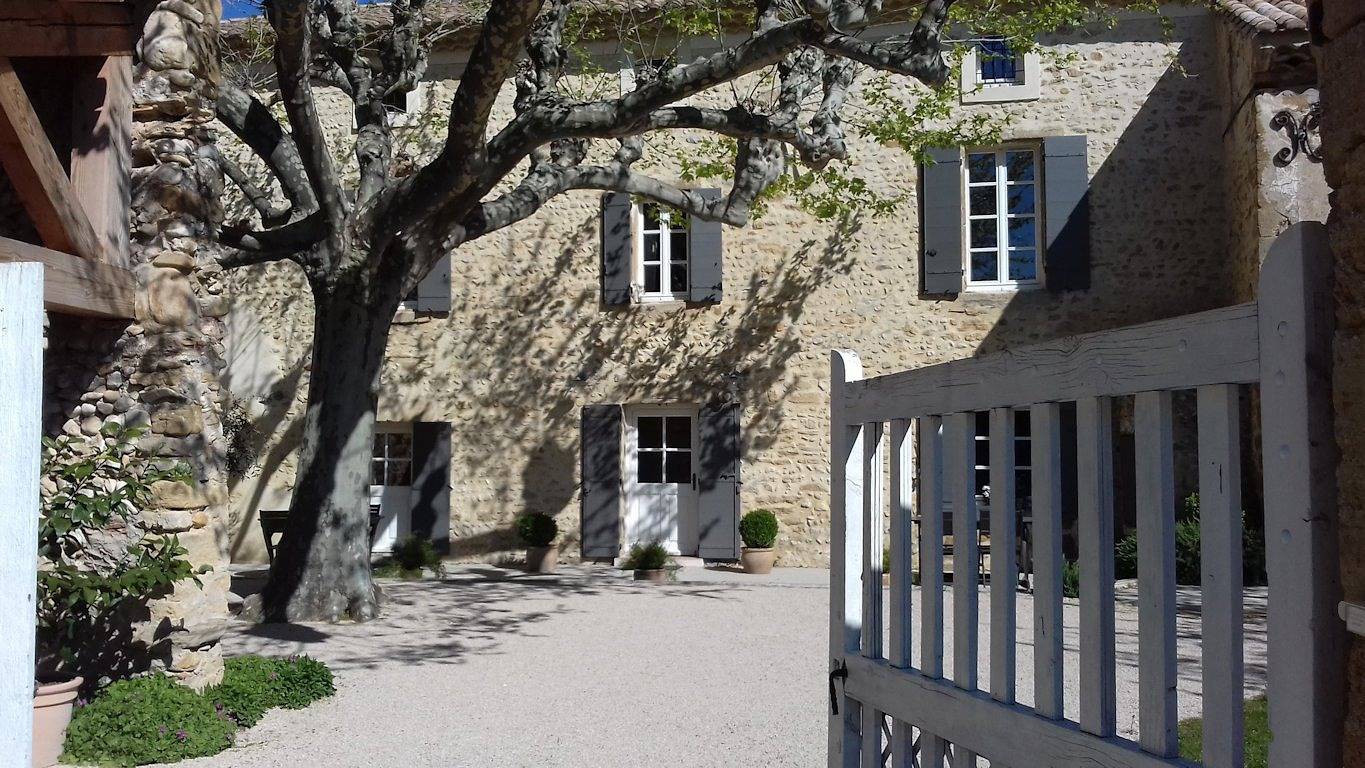 La Grange Bessac - Chambre « Au Couchant » in Violès, Vaucluse