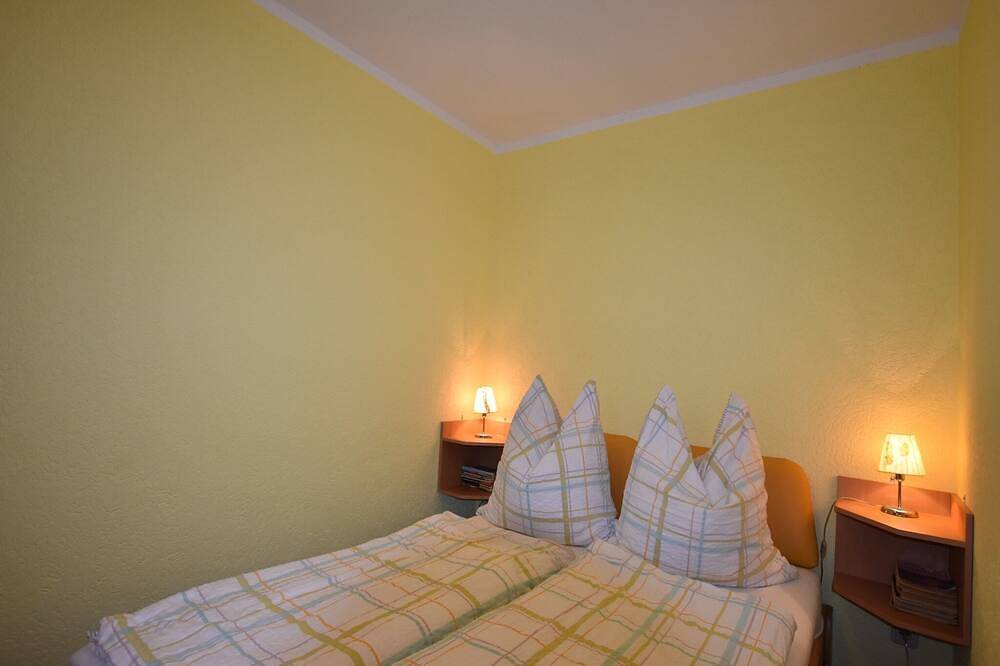 Idyllischer Bungalow an der Ostseeküste in Reddelich, Rostock and Surroundings