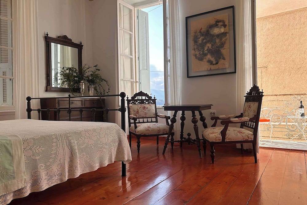 Poros Chic Seaside Neo-Classical Apartment w/ Terrace in Poros By, Poros