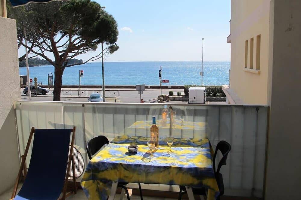 Ganze Wohnung, Superbe studio face à la mer et proche commerces in Agay, Saint-Raphaël