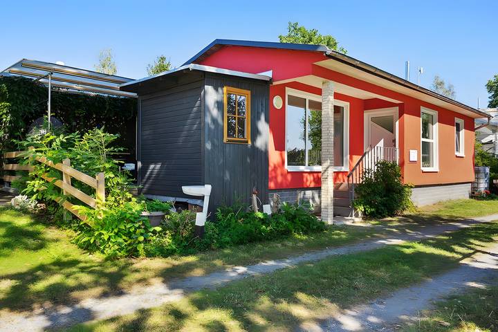 Ferienhaus für 4 Personen, mit Seeblick und Garten sowie Sauna in Saaleland - 3