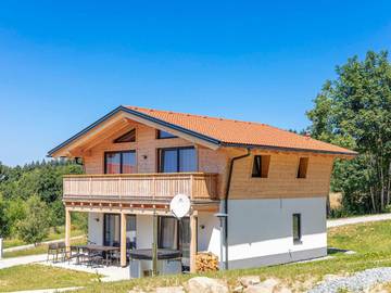 Chalet für 8 Personen, mit Whirlpool und Garten sowie Sauna und Terrasse, mit Haustier in Sankt Englmar