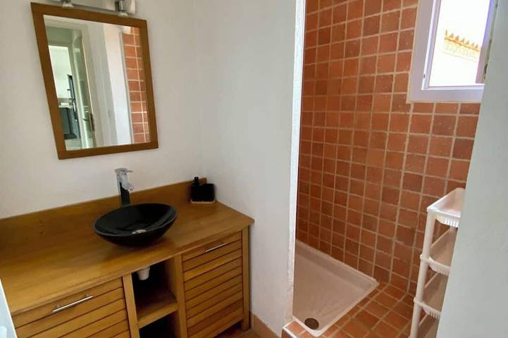 Gîte pour 4 personnes, avec piscine et terrasse dans Golf de Saint-Thomas - 4