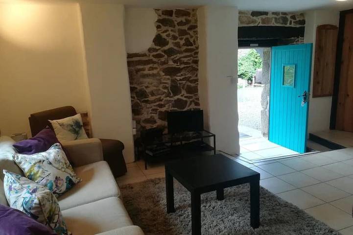 Gîte pour 4 personnes, avec jardin et jacuzzi à Callac - 4