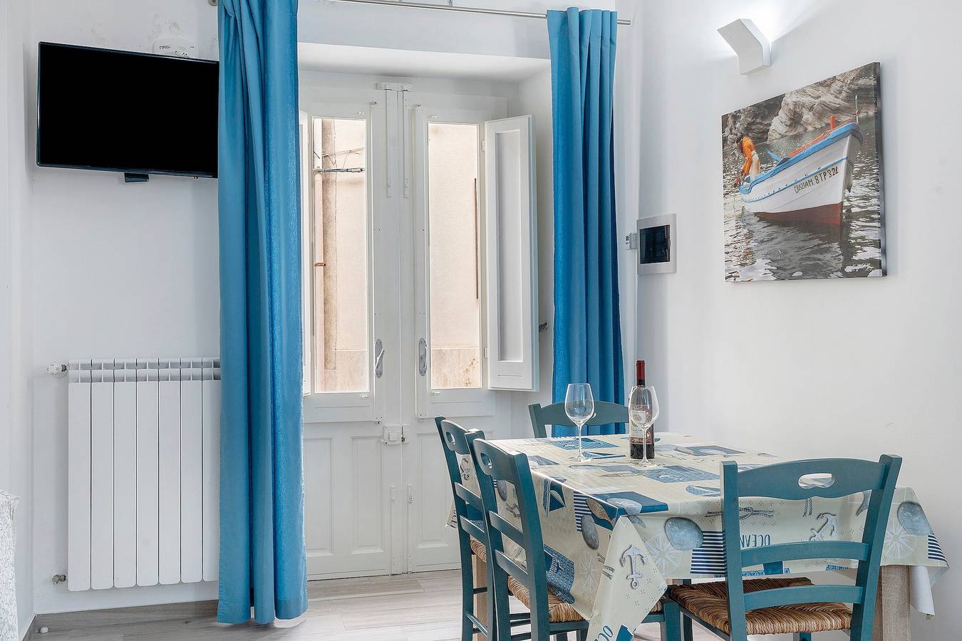 Appartement entier, Appartement 'Oasi Blu Corallo' avec Wi-Fi et climatisation in Castellammare del Golfo, Province de Trapani