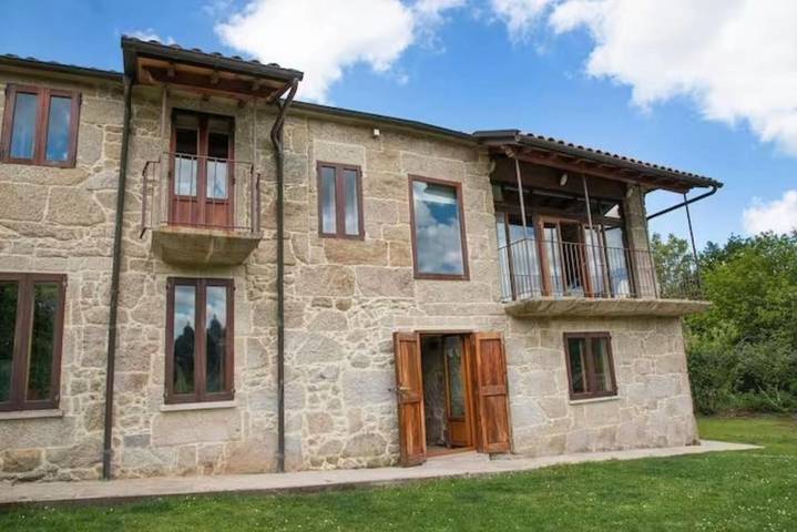 Chalet para 3 personas, con vistas además de jardín y piscina en Comarca de Pontevedra - 3