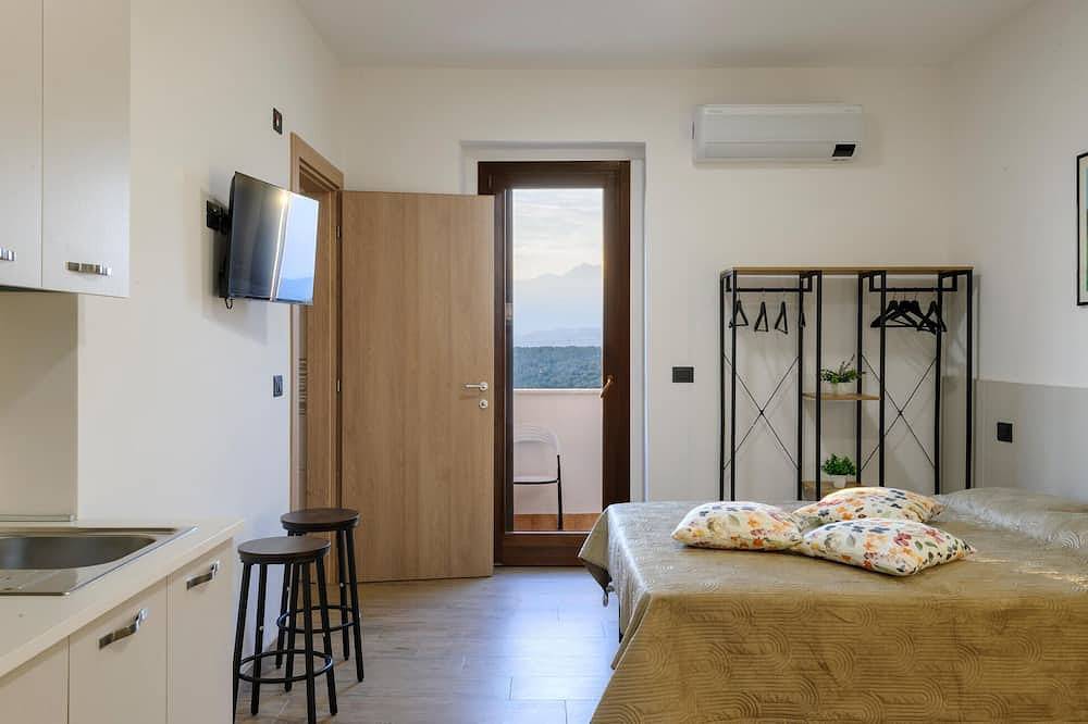 Entire apartment, Beautiful apartment in Moscufo with Wifi in Moscufo, Pescara Province