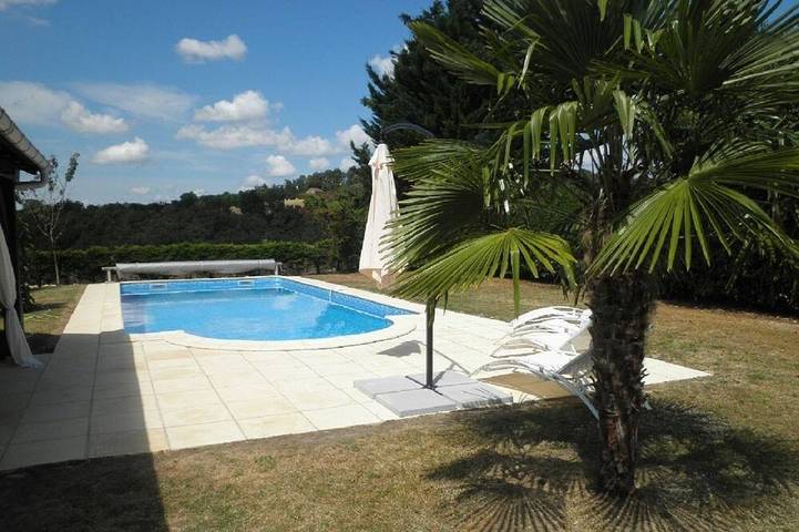 Location de vacances pour 4 personnes, avec jardin à Auriac-du-Périgord