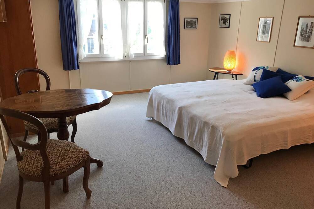 Chalet Alpenblick Apartment, 2 bed rooms, 4 beds in Lauterbrunnen, Grindelwald en omgeving