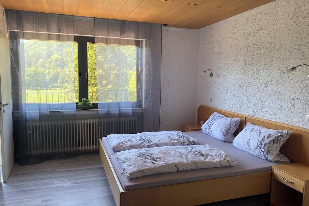 Ganze Wohnung, Ferienwohnung \"Pingo\" Adresse: Bundesstraße 1, 53506 Ahrbrück! in Ahrbrück, Ahrtal