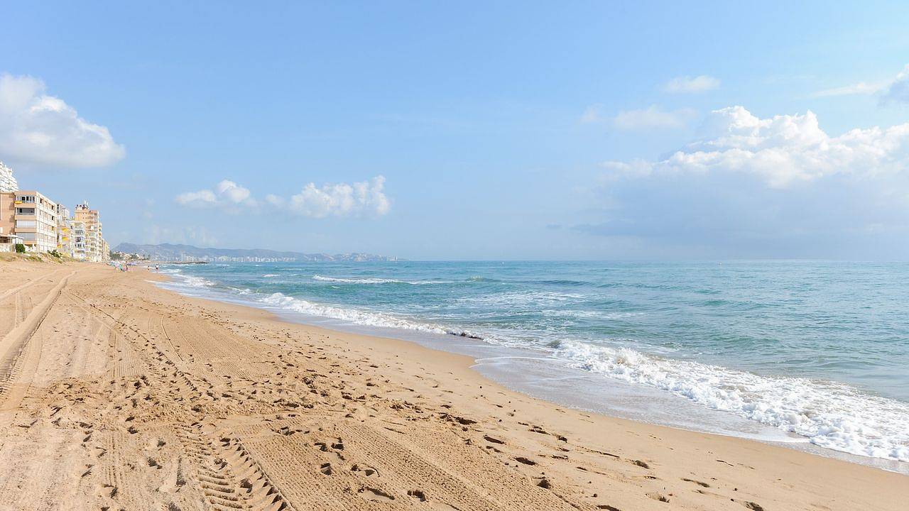 Apartamento vacacional entero, Apartamento de vacaciones para 7 personas in Playa de Tavernes de la Valldigna, Tabernes de Valldigna