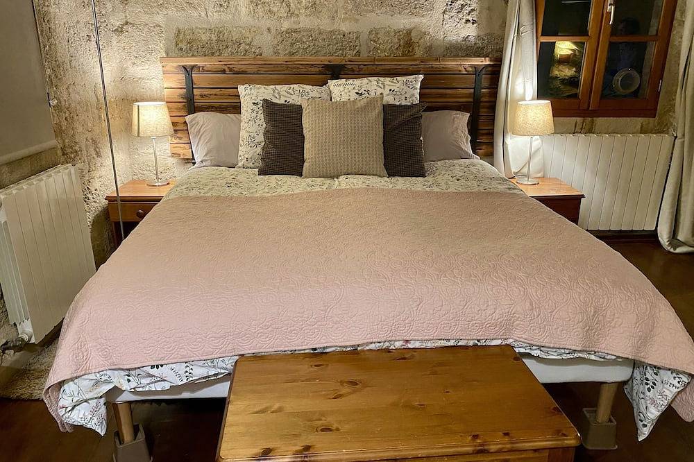 Unique house with character and comfort in the historic center of Pezenas in Pézenas, Côte d'Améthyste