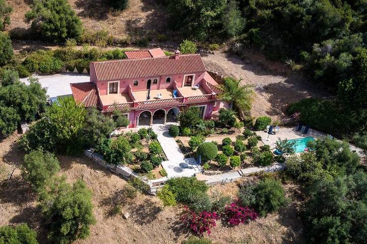 Villa pour 6 personnes, avec balcon et jardin - 1