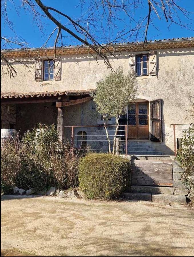 Location de vacances pour 8 personnes, avec jardin et vue à Brissac - 3