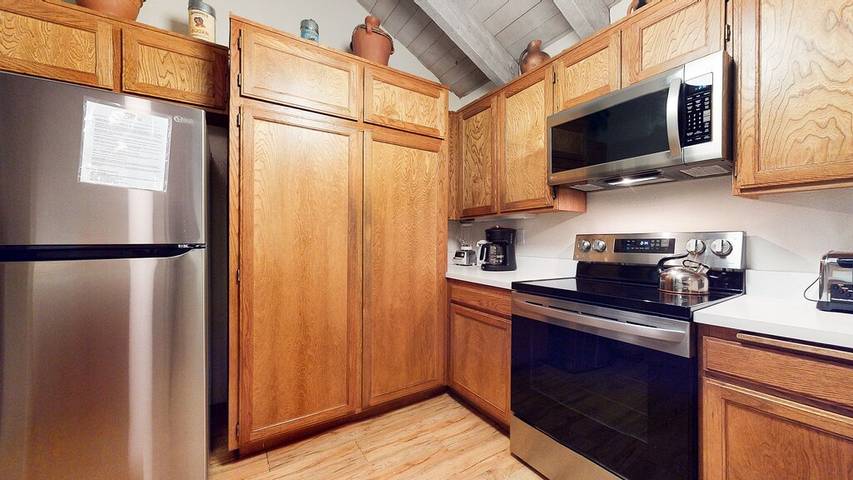 Vacation rental for 8 people, with hot tub and balcony in Mammoth Lakes