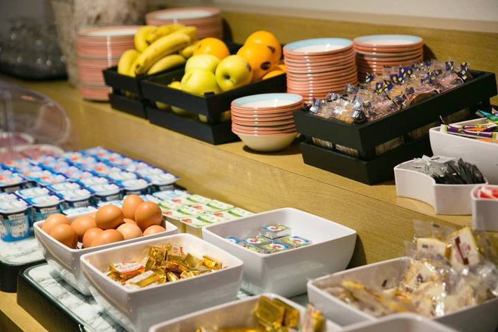 Hôtel pour 3 personnes, avec terrasse, animaux acceptés dans Abbaye Saint Michel - 2