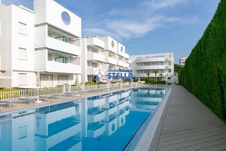 Camping für 4 Personen, mit Balkon und Terrasse sowie Pool in Jesolo