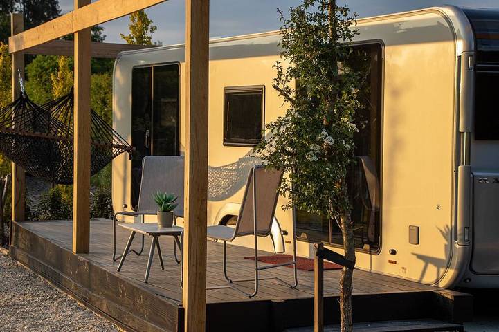 Gîte pour 90 personnes, avec jacuzzi et jardin dans Saint-Hilaire-Fontaine