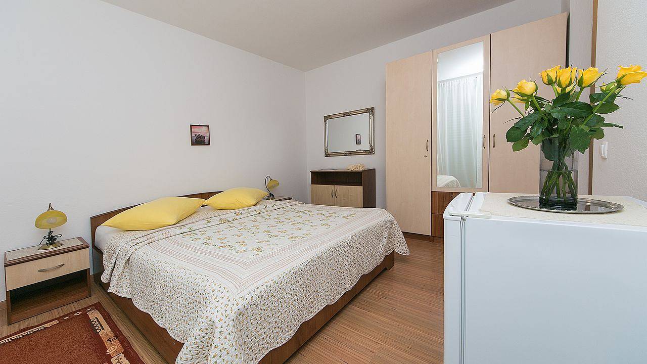 Ganze Ferienwohnung, Zimmer für 2 Personen (17 m²) in Brela in Brela, Makarska Riviera