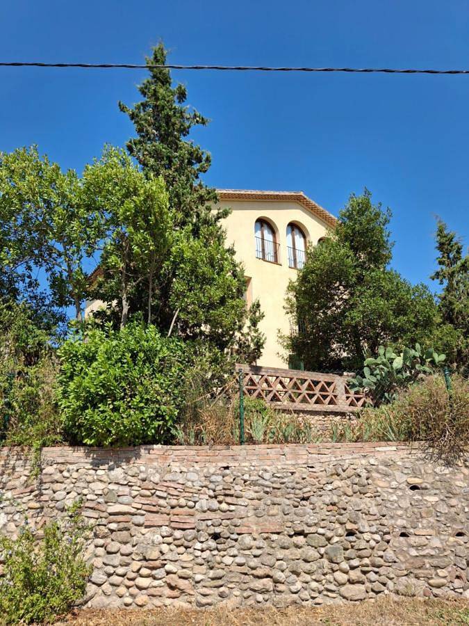 Cama y desayuno para 2 personas, con Terraza y Jardín además de Piscina y Vistas en Piera