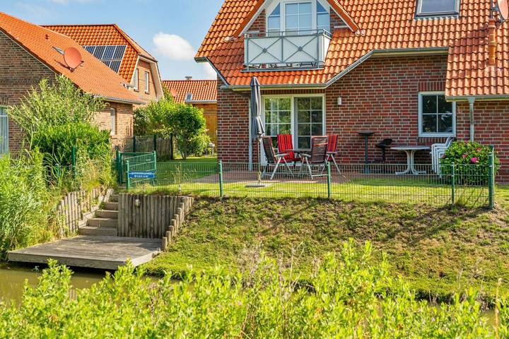 Ferienwohnung für 5 Personen, mit Terrasse und Garten in Greetsiel