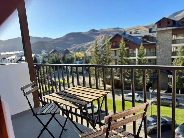 Apartamento de vacaciones para 5 personas, con balcón además de piscina y vistas - 1