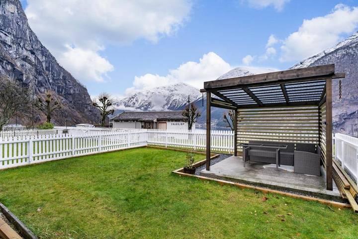 Ferienhaus für 7 Personen, mit Seeblick und Ausblick sowie Garten in Odda - 4