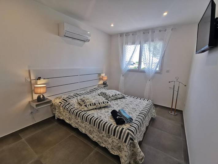 Location de vacances pour 6 personnes, avec Jacuzzi et Terrasse ainsi que Jardin et Vue à Saint-Just - 2
