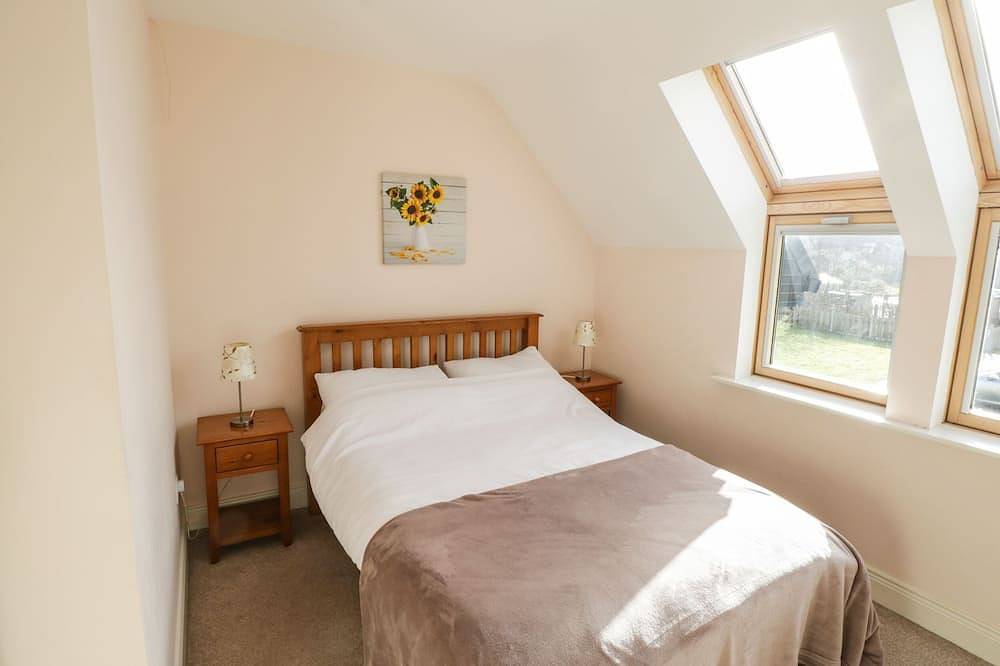 Sea Breeze Holiday Home, family friendly in Enniscrone, County Sligo in Kilglass ED, Enniscrone