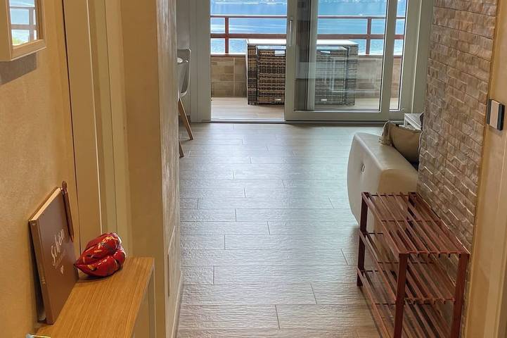 Ganze Wohnung, Casa di Alessia  Die neue Ferienwohnung mit Traumblick über Malcesine inkl. Pool in Malcesine, Gardasee-Berge