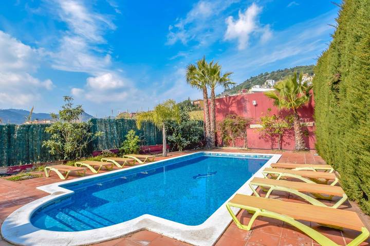 Casa rural para 9 personas, con Terraza y Jardín en Pineda de Mar