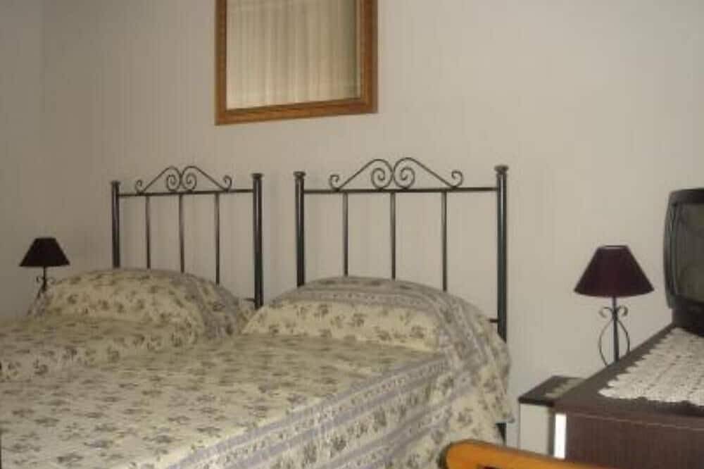 Entire apartment, Apartment/ flat - Trapanihouse with character in Trapani, Trapani Province