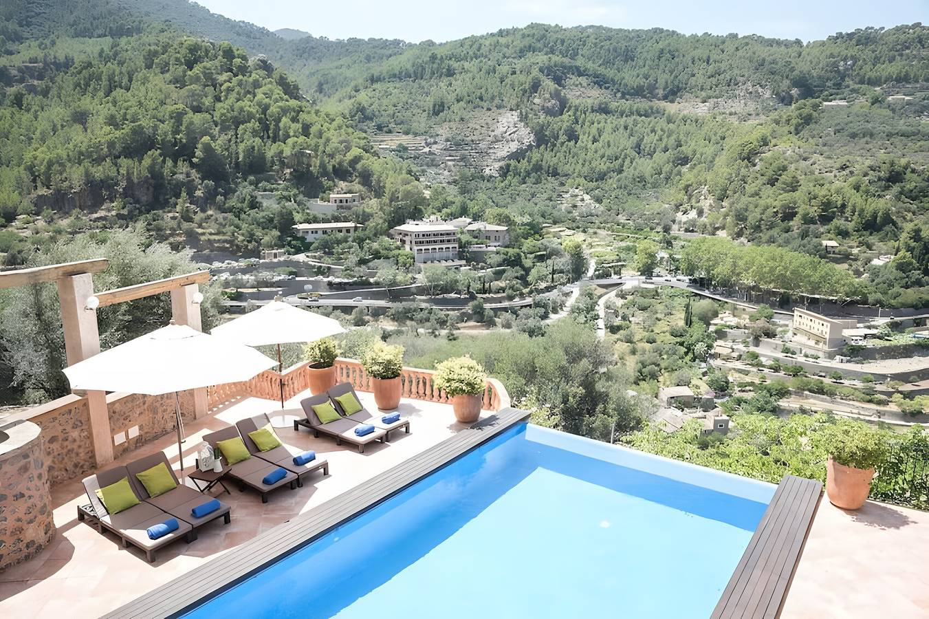 Can Sarales Deià – Renoviertes Stadthaus mit Pool und Panoramablick in Deià, Mallorcas Küste