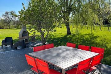 Gîte pour 10 personnes, avec jardin et terrasse, animaux acceptés dans Villiers-Saint-Benoît