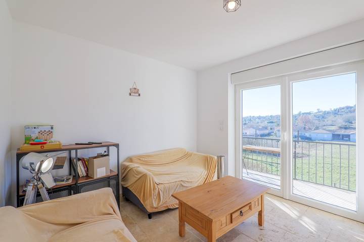 Ferienhaus 'Très Belle Maison' mit Bergblick, Balkon und Wi-Fi in Laurac-en-Vivarais, Parc naturel régional des Monts d'Ardèche