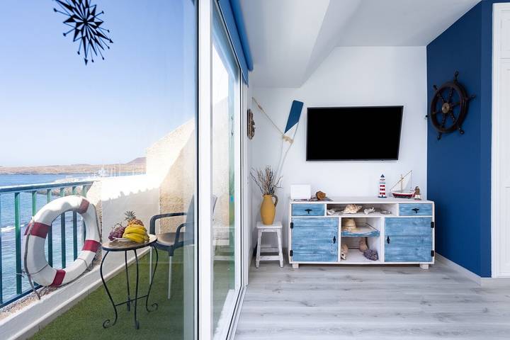 Entire apartment, Home2Book Sea Front Attic Las Galletas in Playa de las Galletas (Arona), Arona