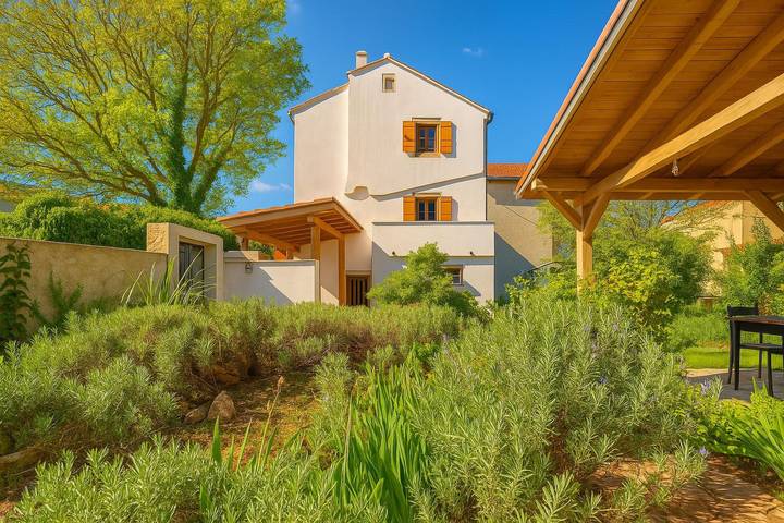 Ferienwohnung für 4 Personen, mit Meerblick und Terrasse in Veli Losinj