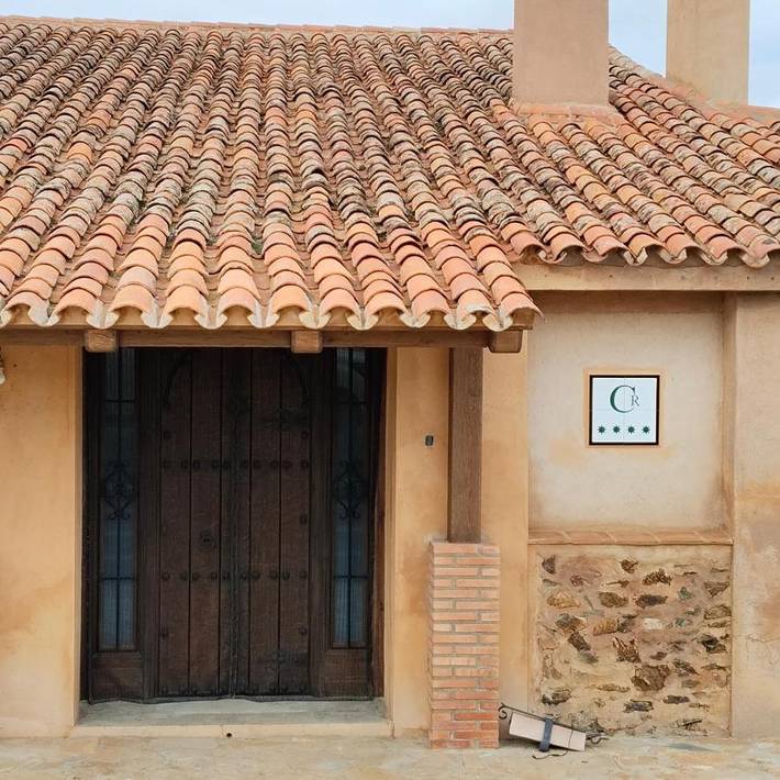 Chalet para 8 personas, con jardín además de piscina y jacuzzi en Extremadura