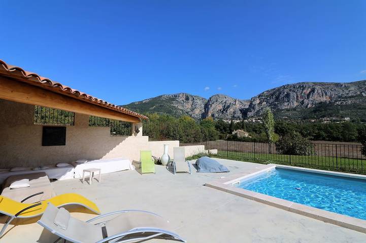 Casa de vacaciones para 20 personas, con jardín y piscina - 1