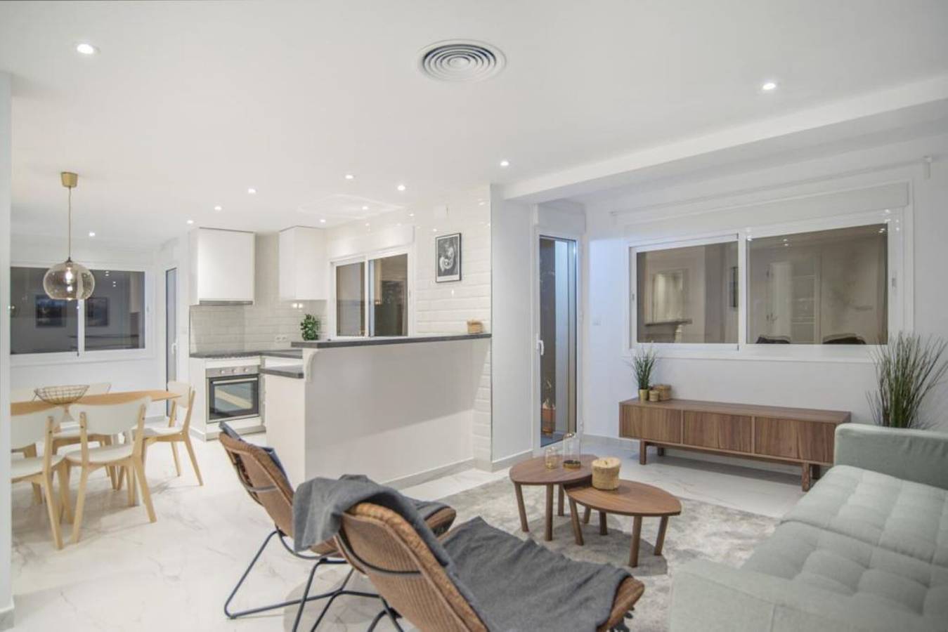 Ganze Wohnung, Ferienwohnung "Luxury Fuengirola" in Meeresnähe mit Balkon und Wlan in Fuengirola Zentrum, Fuengirola