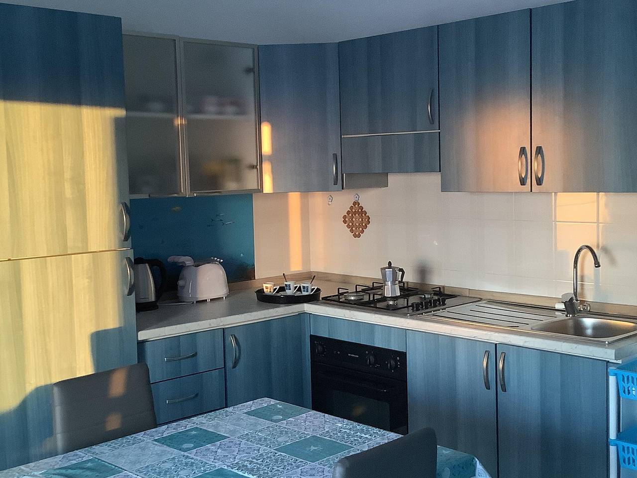 Appartamento intero, Appartamento 'House with Mountain View' con vista mare, Wi-Fi e aria condizionata in Cala Gonone, Dorgali