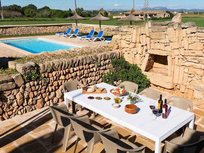 Ferienhaus für 8 Personen, mit Balkon und Terrasse sowie Garten und Pool in Ses Covetes - 4